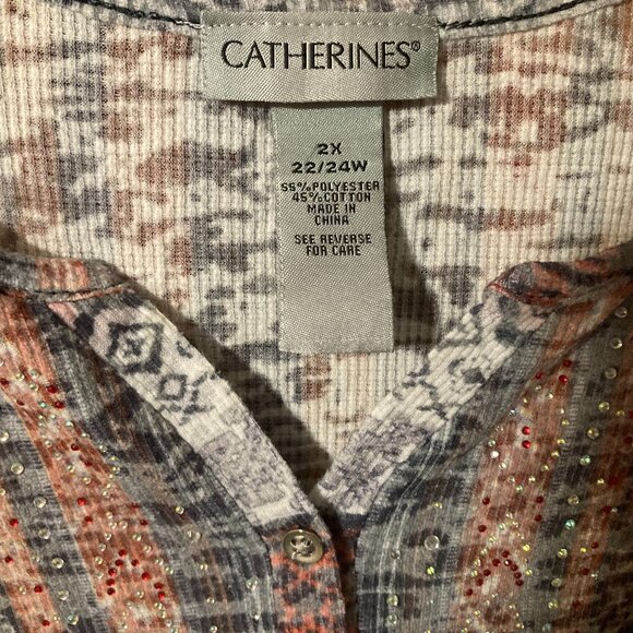 Catherines Multi-Colored V-Neck Top 2X - Picture 2 of 5